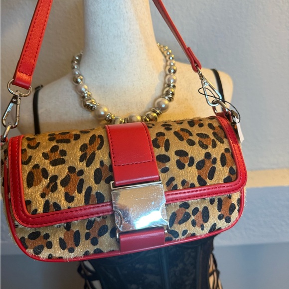 AKIRA Leopard Print Shoulder Bag with Red Accents - Picture 4 of 8